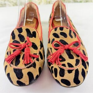 🐆 Sofft Leopard Print Suede Flats w/ Red Tassel Bow – Women’s 8M